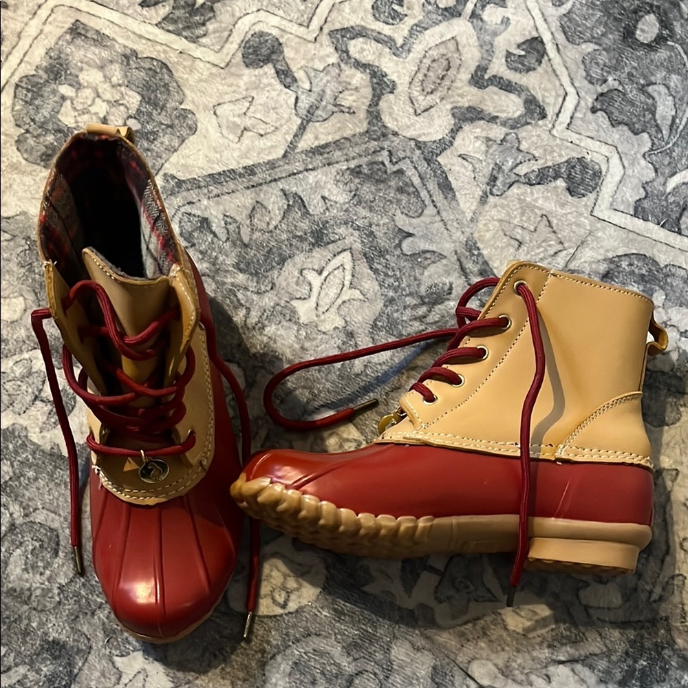Sporto | Red and Tan Winter Rain Boots
